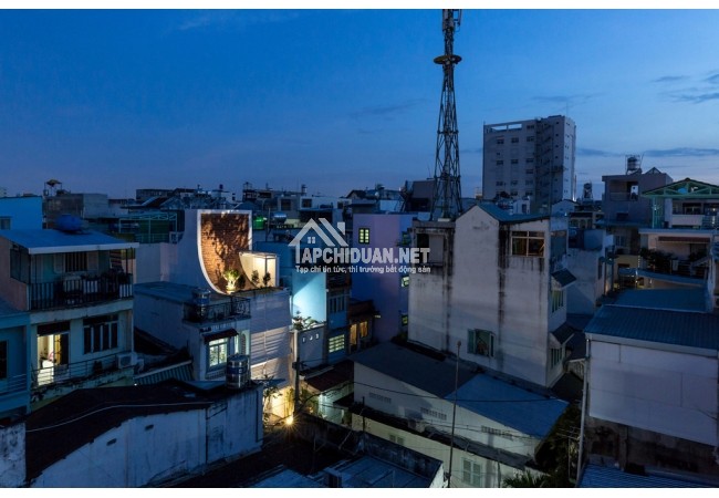 Thiết kế mang nắng và gió vào nhà trên nền 38 m2 tại Sài Gòn