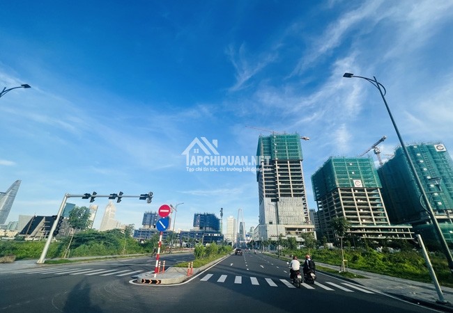 Chính phủ tổng lực tháo gỡ khó khăn cho thị trường bất động sản