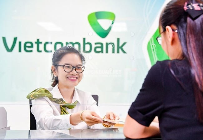 Vietcombank giảm đồng loạt lãi suất cho vay hỗ trợ khách hàng năm 2022