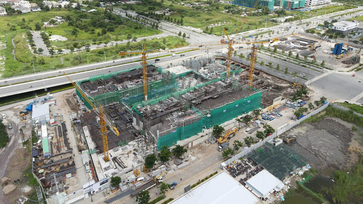 tiến độ xây dựng pool villa the river thu thiem