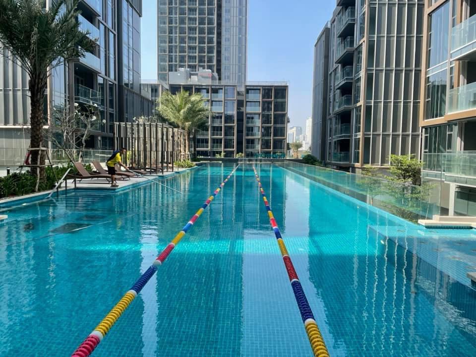 Hình ảnh hồ bơi chung cư Empire City Thủ Thiêm mới nhất.