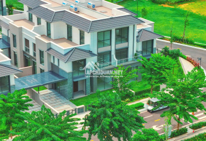 Gladia Khang Điền Võ Chí Công